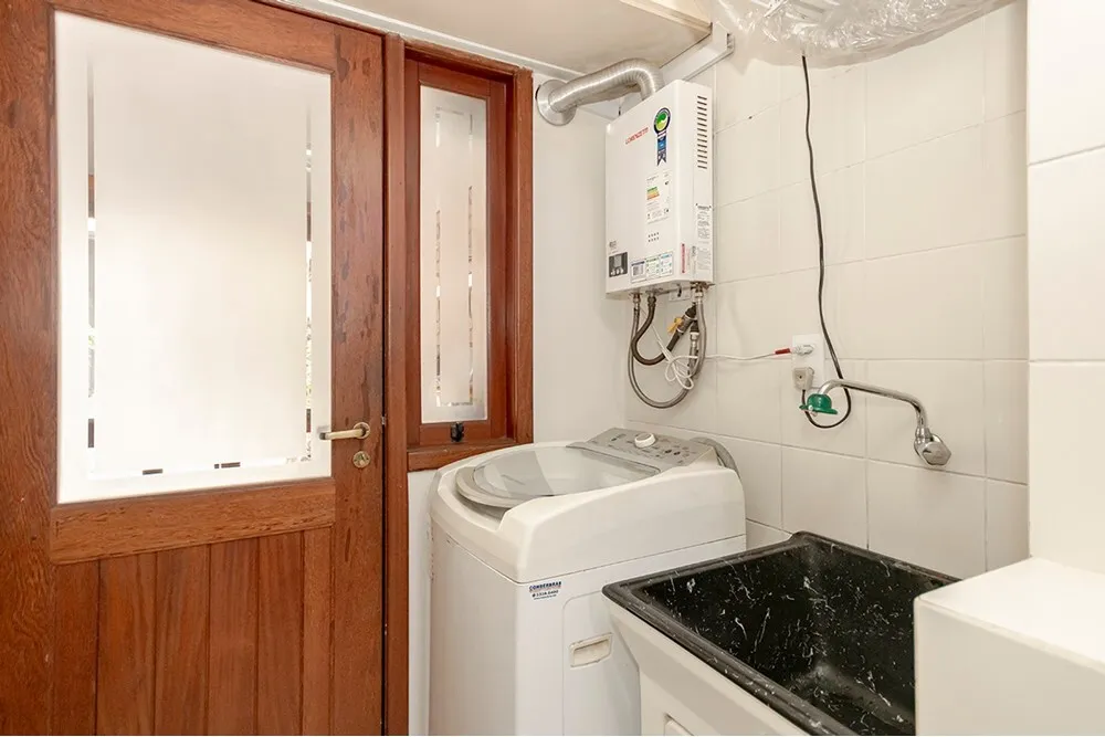 NE 100 Casa 612481061-8 - REMAX Andar de Cima Exclusividades