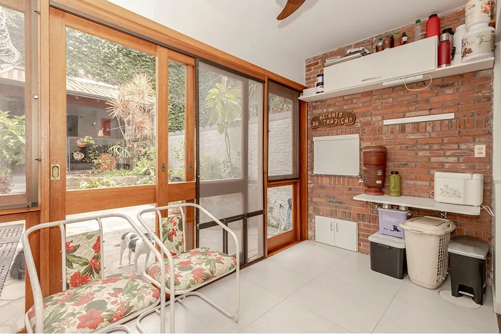 NE 100 Casa 612481061-8 - REMAX Andar de Cima Exclusividades