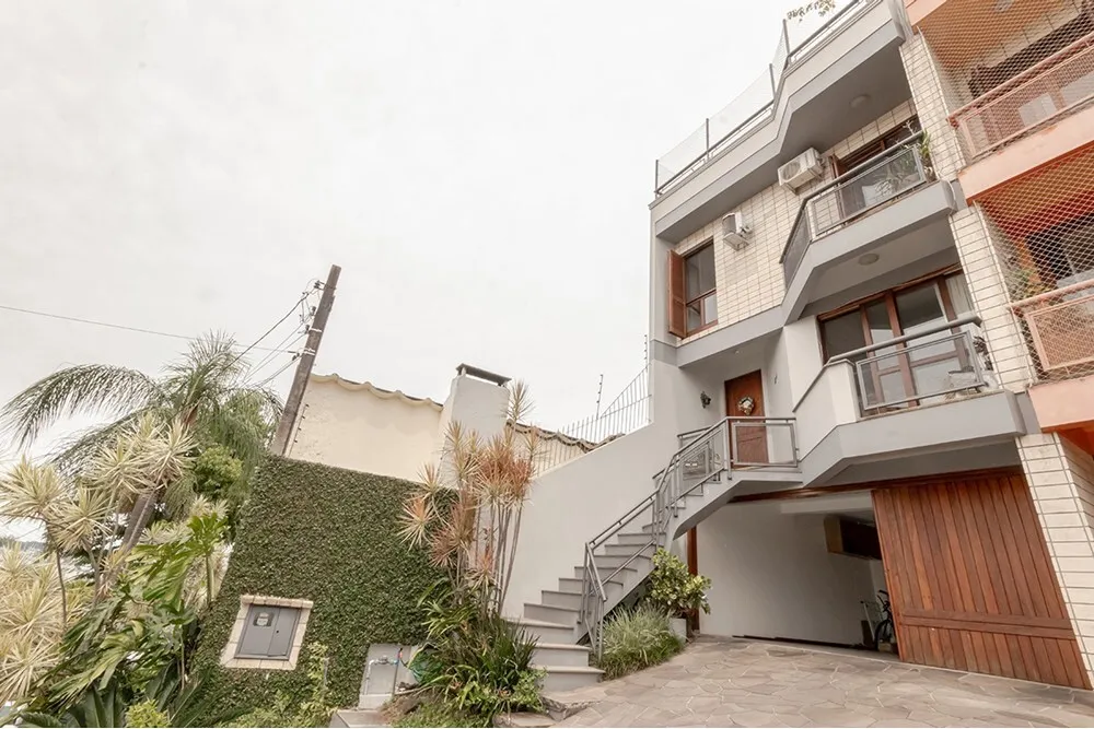 NE 100 Casa 612481061-8 - REMAX Andar de Cima Exclusividades