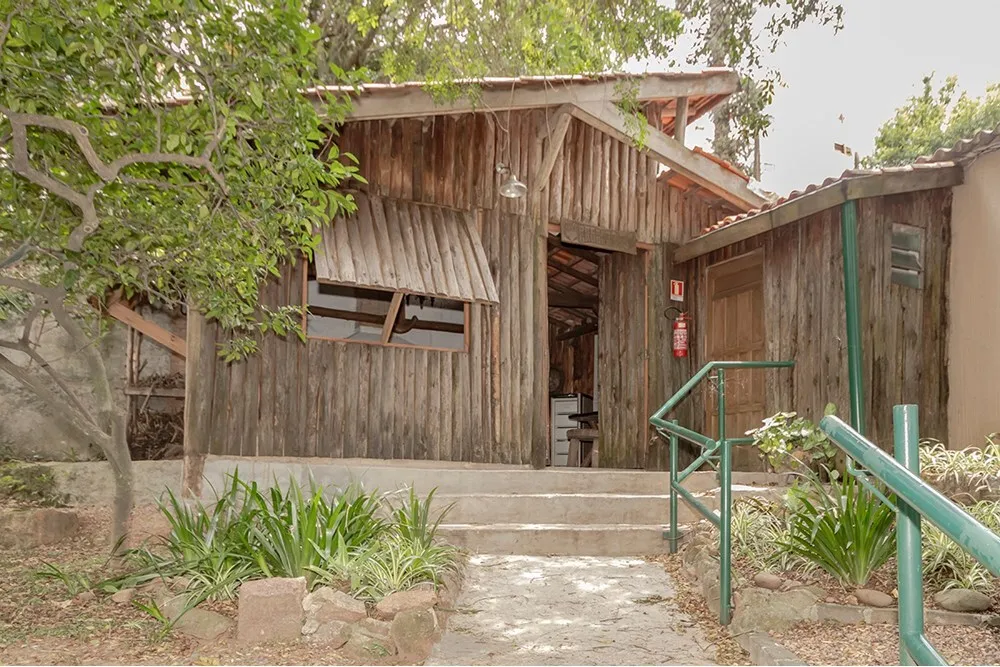 NE 100 Casa 612481061-8 - REMAX Andar de Cima Exclusividades
