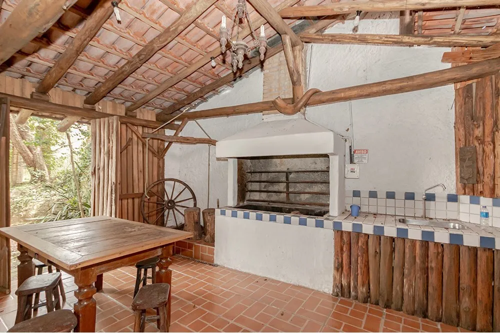 NE 100 Casa 612481061-8 - REMAX Andar de Cima Exclusividades