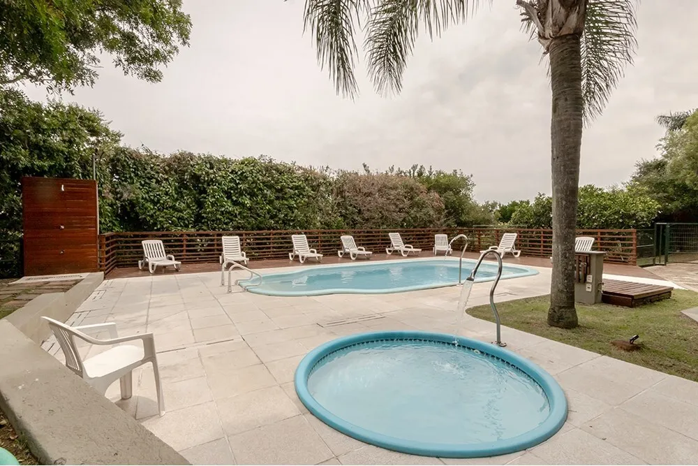 NE 100 Casa 612481061-8 - REMAX Andar de Cima Exclusividades