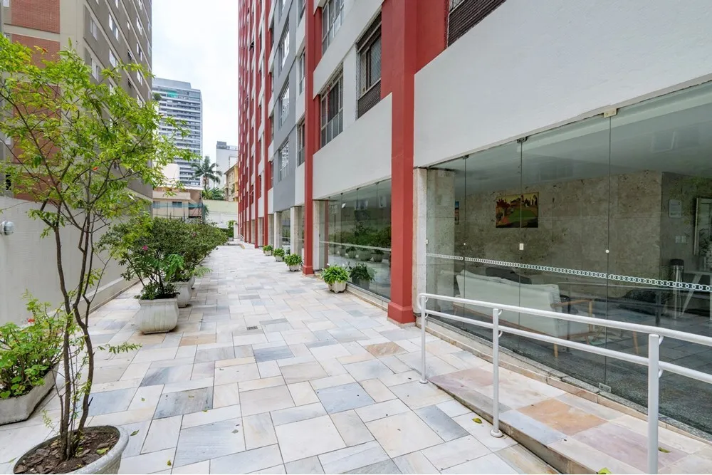 PR 1480 Apto 601241006-40 - REMAX Ville Exclusividades