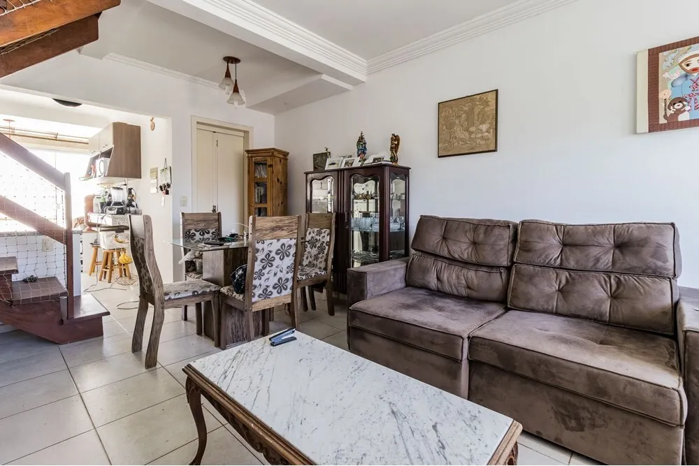 GHK 324 Casa 612481009-24 - REMAX Andar de Cima Exclusividades GHK 324 Casa 612481009-24 - REMAX Andar de Cima Exclusividades