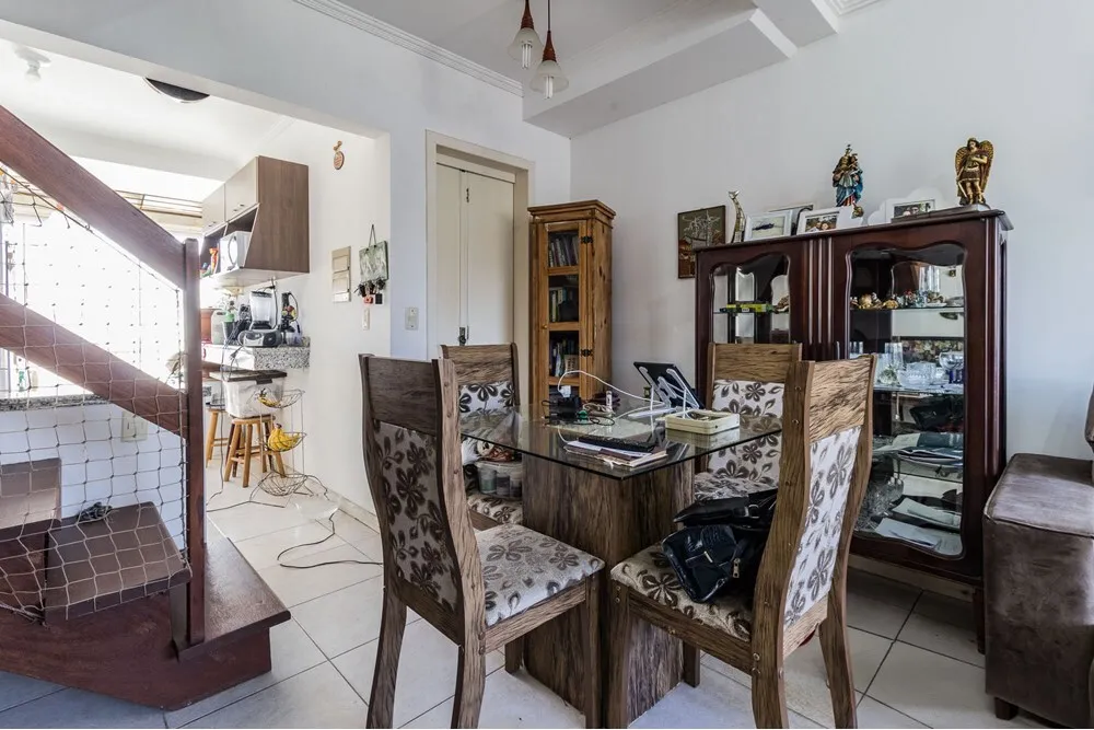 GHK 324 Casa 612481009-24 - REMAX Andar de Cima Exclusividades GHK 324 Casa 612481009-24 - REMAX Andar de Cima Exclusividades