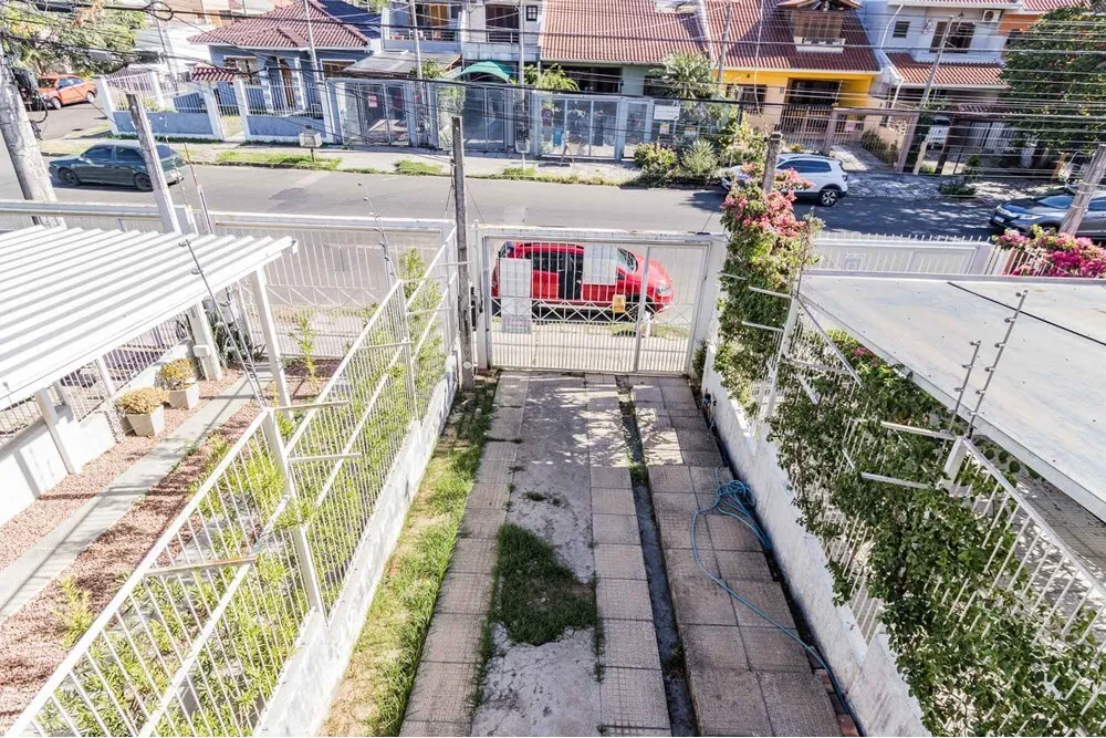 GHK 324 Casa 612481009-24 - REMAX Andar de Cima Exclusividades GHK 324 Casa 612481009-24 - REMAX Andar de Cima Exclusividades