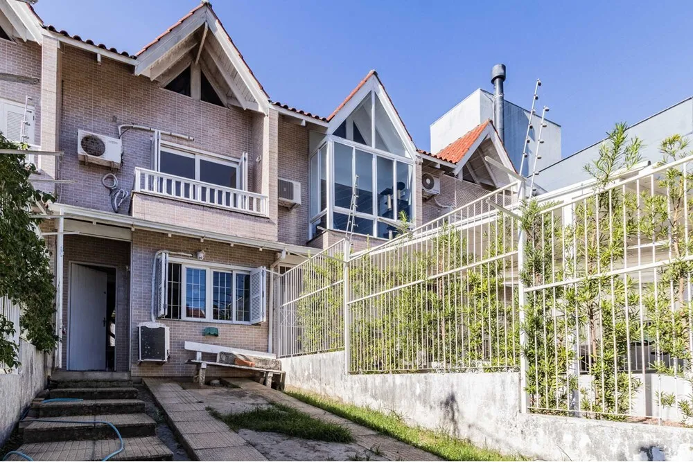 GHK 324 Casa 612481009-24 - REMAX Andar de Cima Exclusividades GHK 324 Casa 612481009-24 - REMAX Andar de Cima Exclusividades