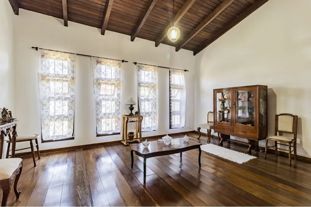 GG 140 Casa 612481009-25 - REMAX Andar de Cima Exclusividades GG 140 Casa 612481009-25 - REMAX Andar de Cima Exclusividades