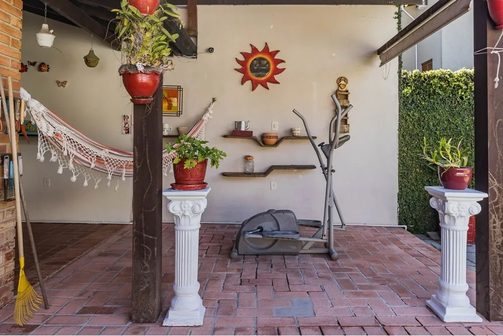 GG 140 Casa 612481009-25 - REMAX Andar de Cima Exclusividades GG 140 Casa 612481009-25 - REMAX Andar de Cima Exclusividades