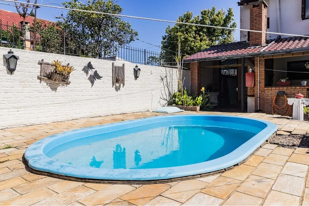 GG 140 Casa 612481009-25 - REMAX Andar de Cima Exclusividades GG 140 Casa 612481009-25 - REMAX Andar de Cima Exclusividades