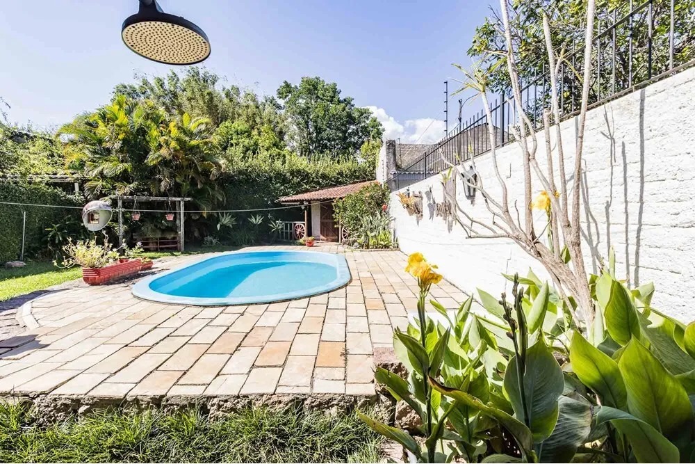 GG 140 Casa 612481009-25 - REMAX Andar de Cima Exclusividades GG 140 Casa 612481009-25 - REMAX Andar de Cima Exclusividades