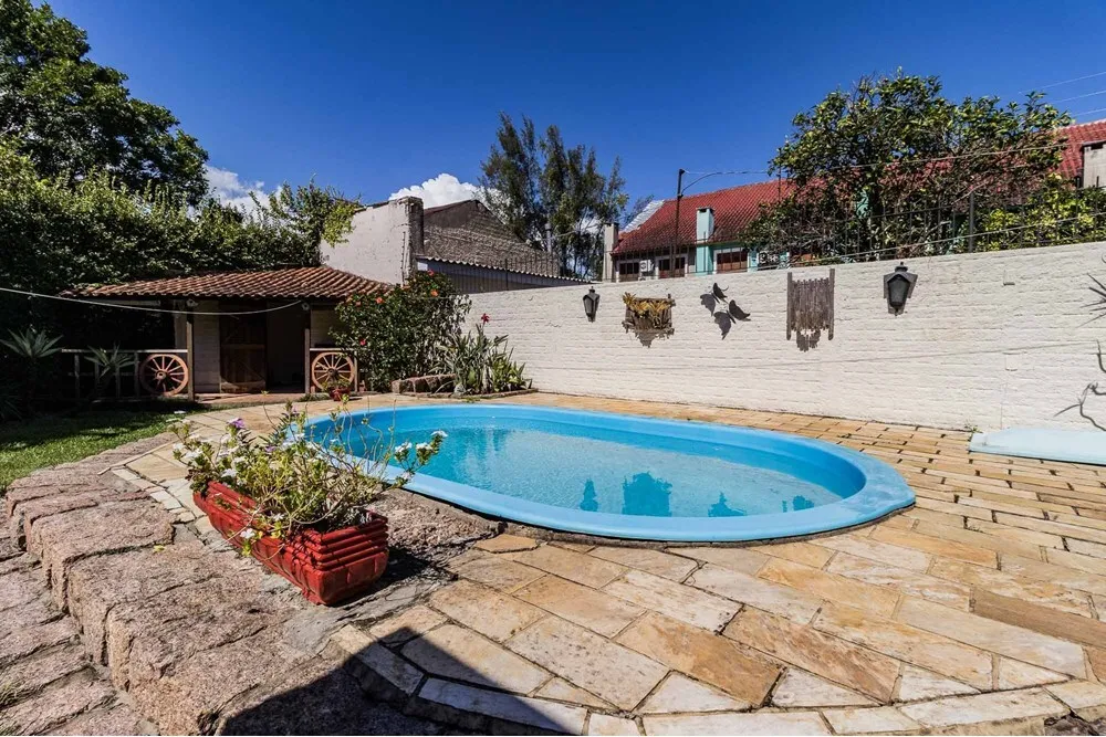 GG 140 Casa 612481009-25 - REMAX Andar de Cima Exclusividades GG 140 Casa 612481009-25 - REMAX Andar de Cima Exclusividades