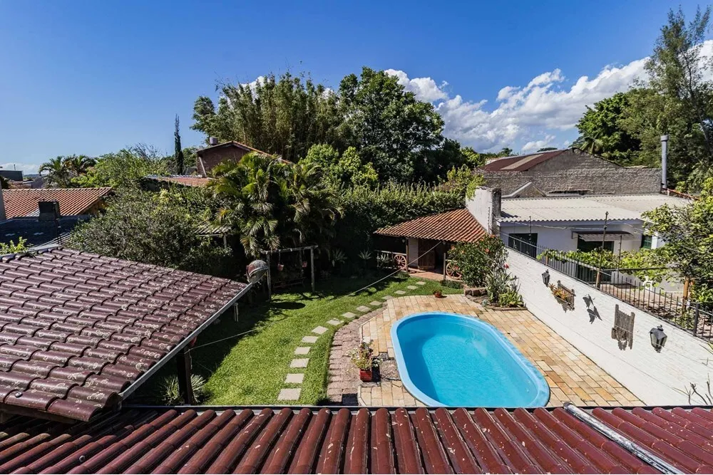 GG 140 Casa 612481009-25 - REMAX Andar de Cima Exclusividades GG 140 Casa 612481009-25 - REMAX Andar de Cima Exclusividades
