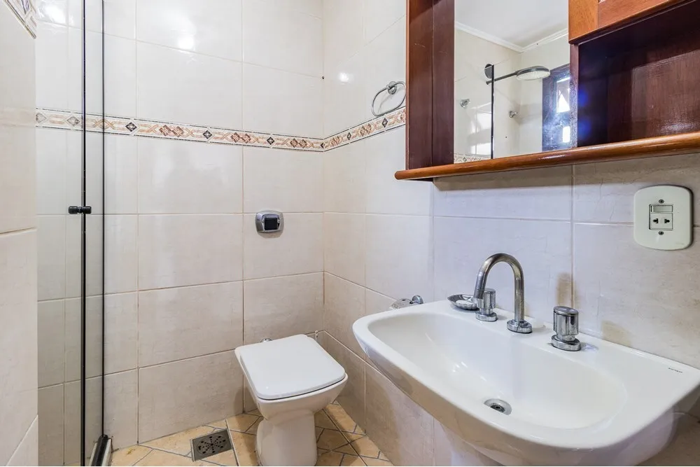 GG 140 Casa 612481009-25 - REMAX Andar de Cima Exclusividades GG 140 Casa 612481009-25 - REMAX Andar de Cima Exclusividades