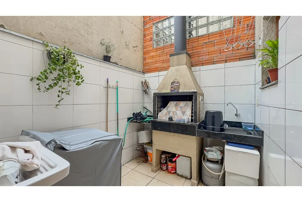 PO 83 Casa 610291022-33 - REMAX Capital Park Exclusividades