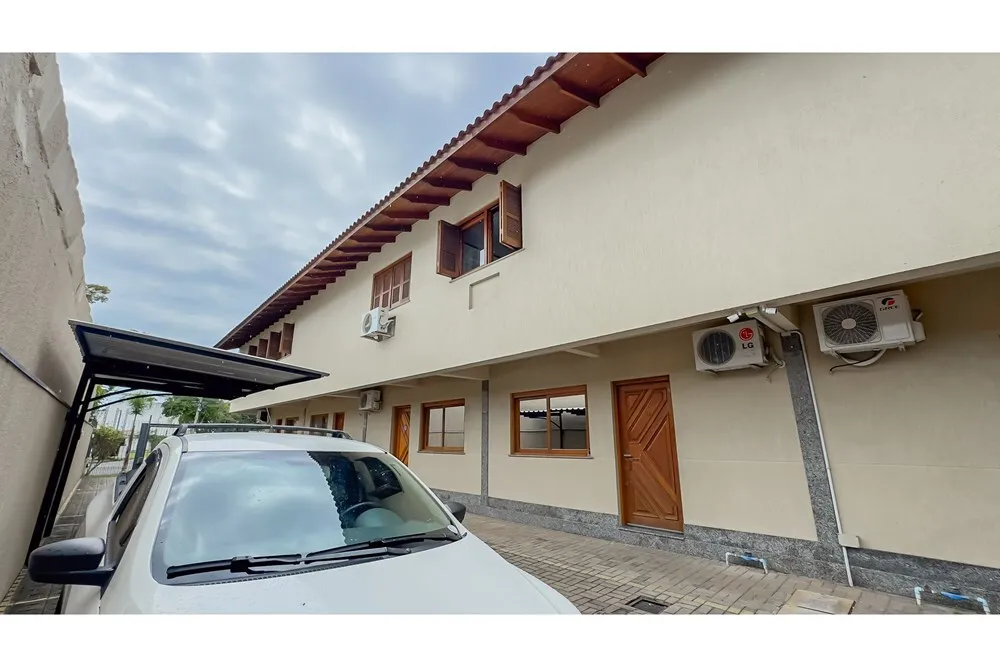 PO 83 Casa 610291022-33 - REMAX Capital Park Exclusividades