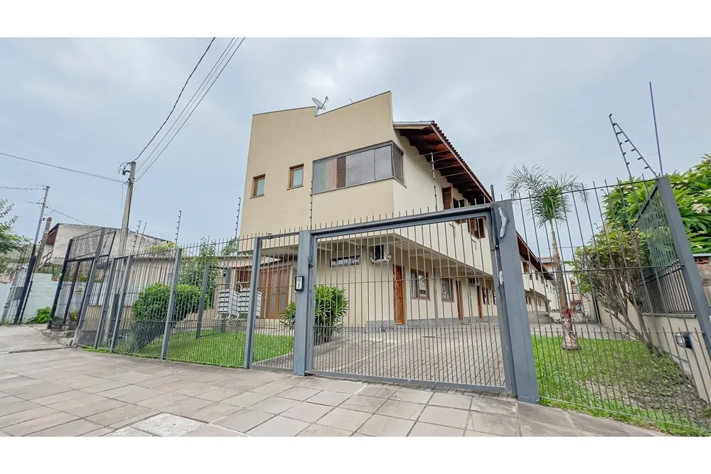 PO 83 Casa 610291022-33 - REMAX Capital Park Exclusividades
