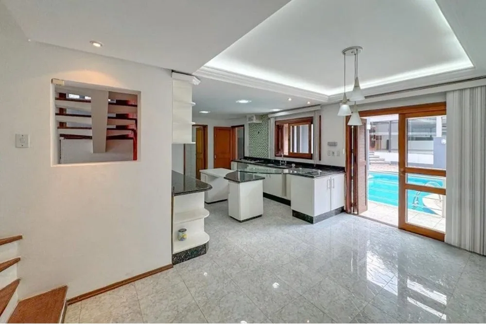 AT 937 612541001-102 - REMAX Street Exclusividades AT 937 612541001-102 - REMAX Street Exclusividades