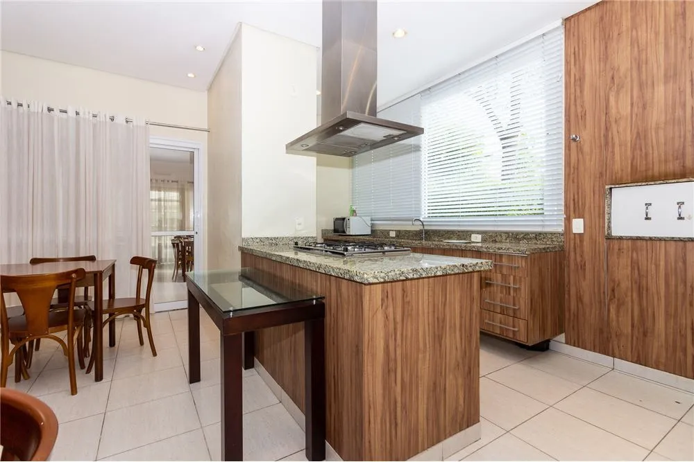 JLLS 30 Apto 612481063-19 - REMAX Andar de Cima Exclusividades