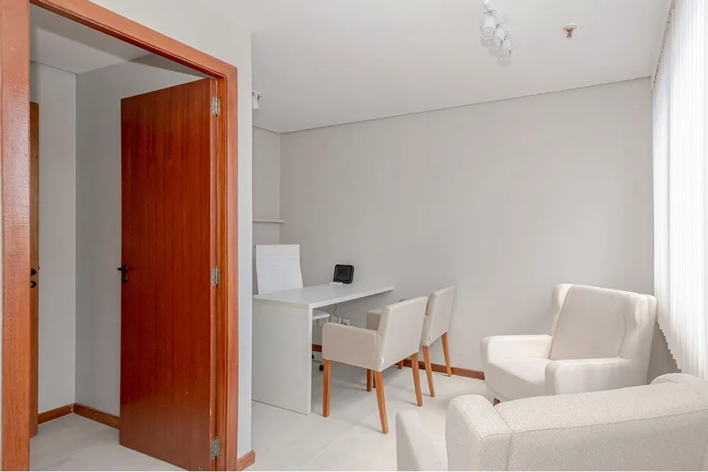 MDJDA 386 Sala 612481002-119 - REMAX Andar de Cima Exclusividades