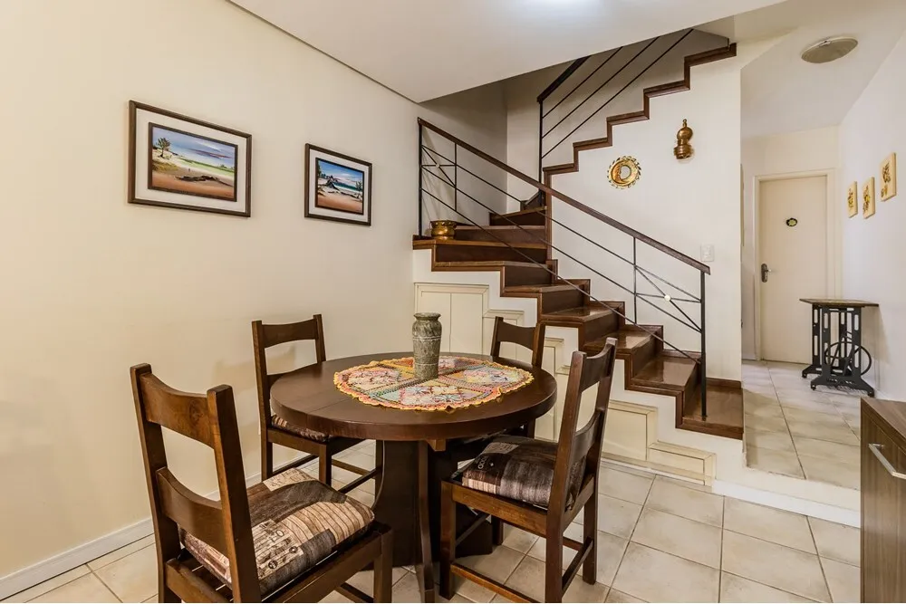 TAB 184 Casa 612481004-73 - REMAX Andar de Cima Exclusividades