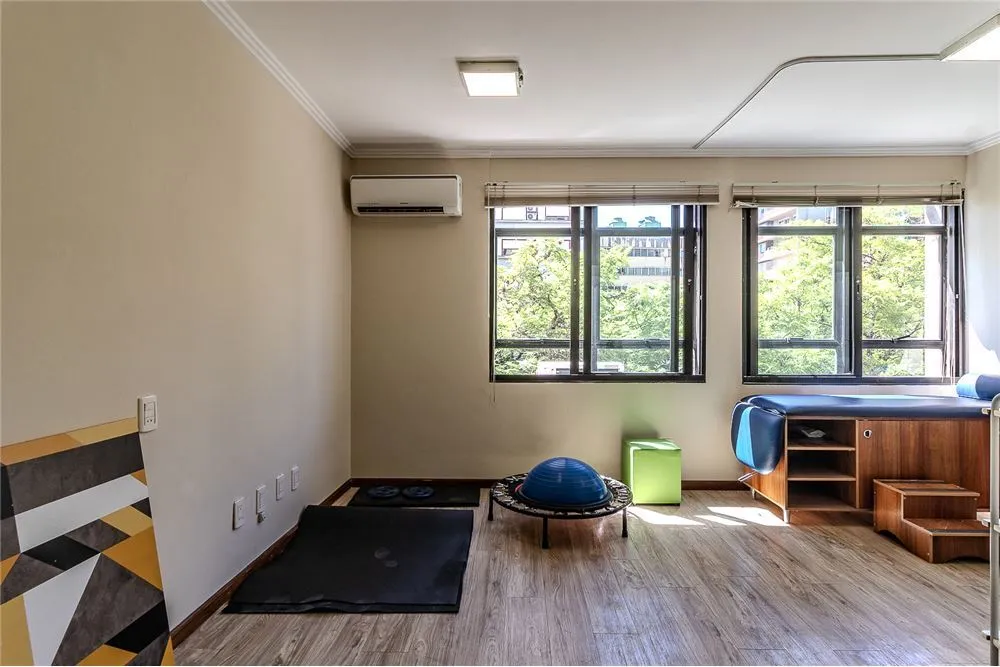 MDVI 1211 Sala 612481063-20 - REMAX Andar de Cima Exclusividades