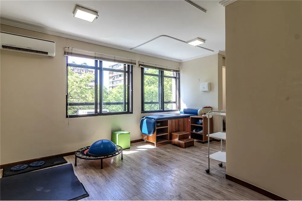 MDVI 1211 Sala 612481063-20 - REMAX Andar de Cima Exclusividades