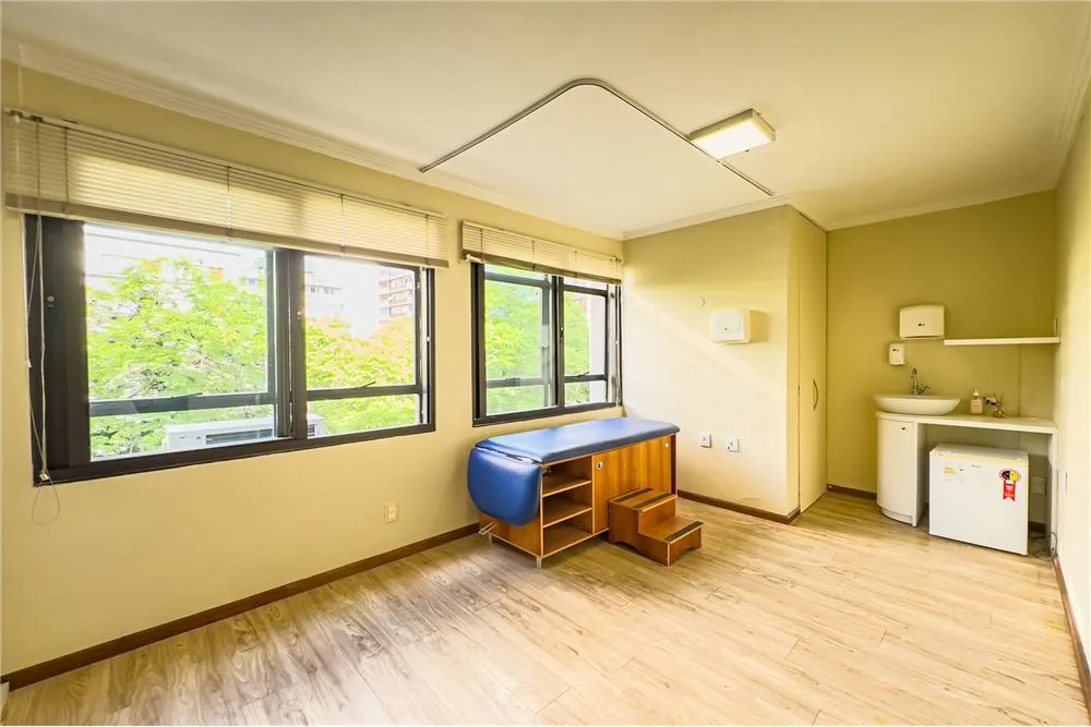 MDVI 1211 Sala 612481063-20 - REMAX Andar de Cima Exclusividades