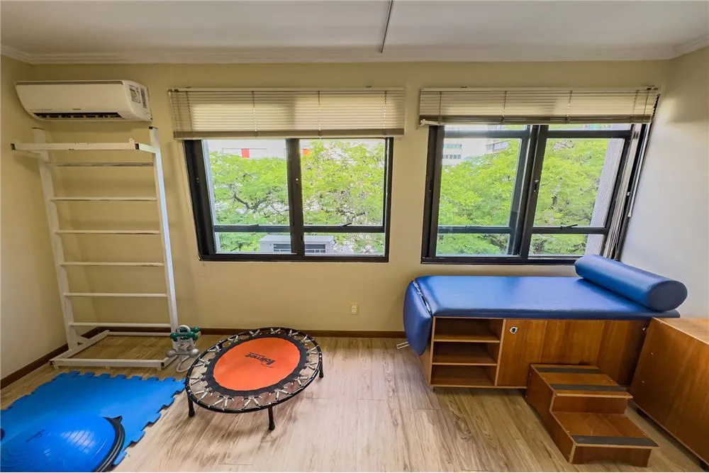MDVI 1211 Sala 612481063-20 - REMAX Andar de Cima Exclusividades