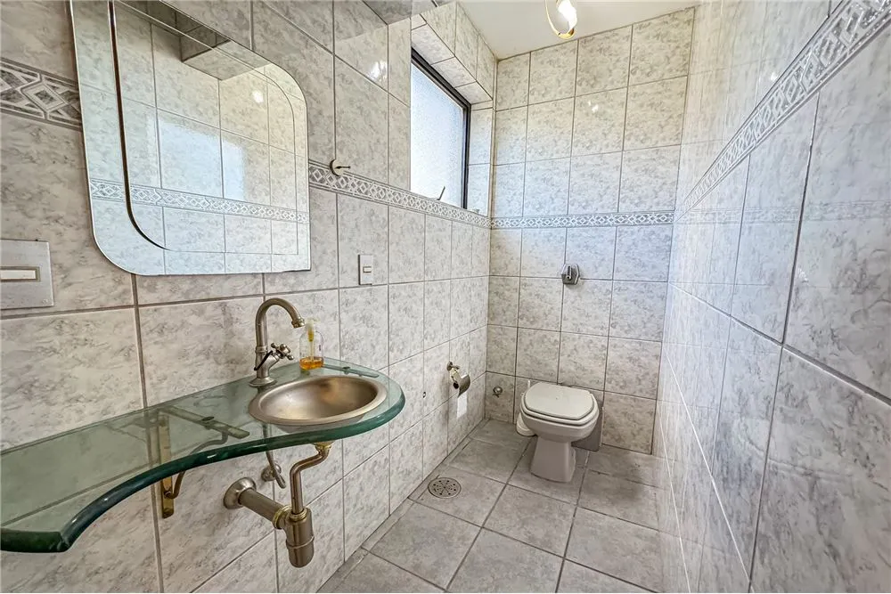 MDVI 1211 Sala 612481063-20 - REMAX Andar de Cima Exclusividades