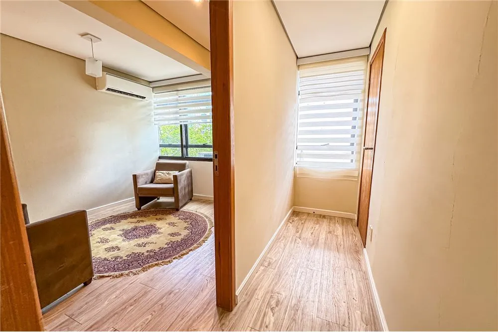 MDVI 1211 Sala 612481063-20 - REMAX Andar de Cima Exclusividades