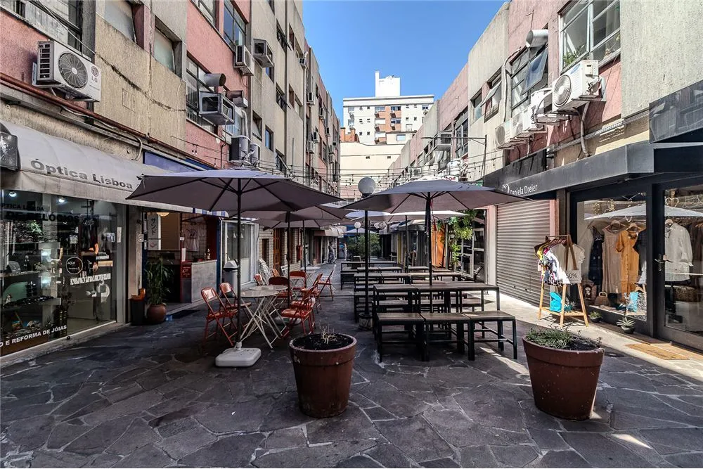 MDVI 1211 Sala 612481063-20 - REMAX Andar de Cima Exclusividades