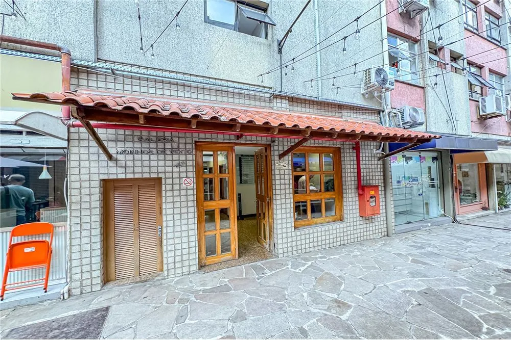 MDVI 1211 Sala 612481063-20 - REMAX Andar de Cima Exclusividades