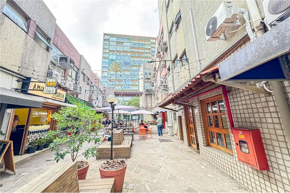 MDVI 1211 Sala 612481063-20 - REMAX Andar de Cima Exclusividades
