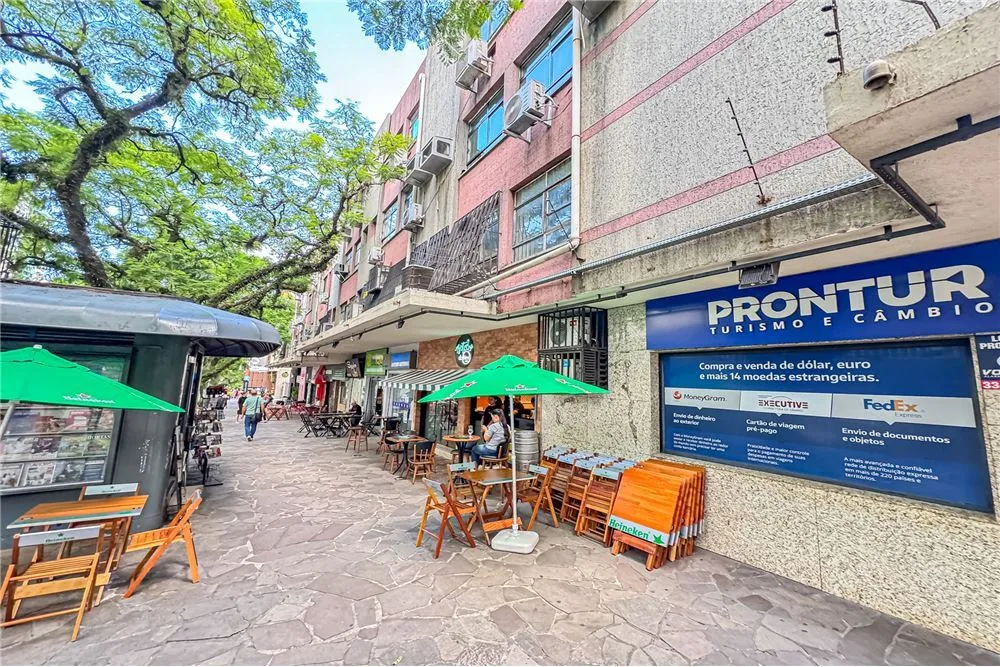 MDVI 1211 Sala 612481063-20 - REMAX Andar de Cima Exclusividades