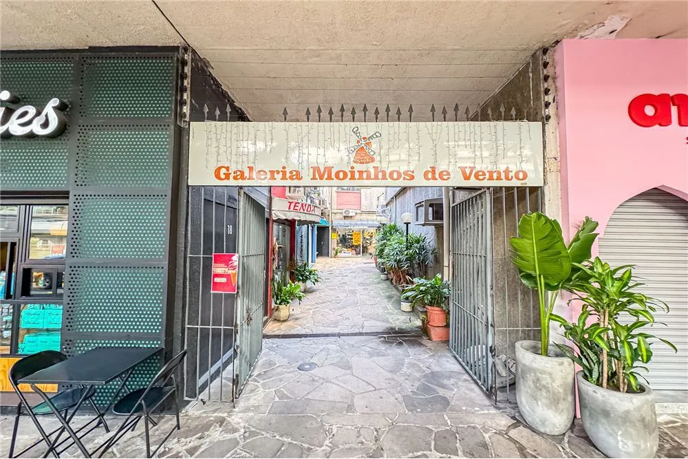 MDVI 1211 Sala 612481063-20 - REMAX Andar de Cima Exclusividades