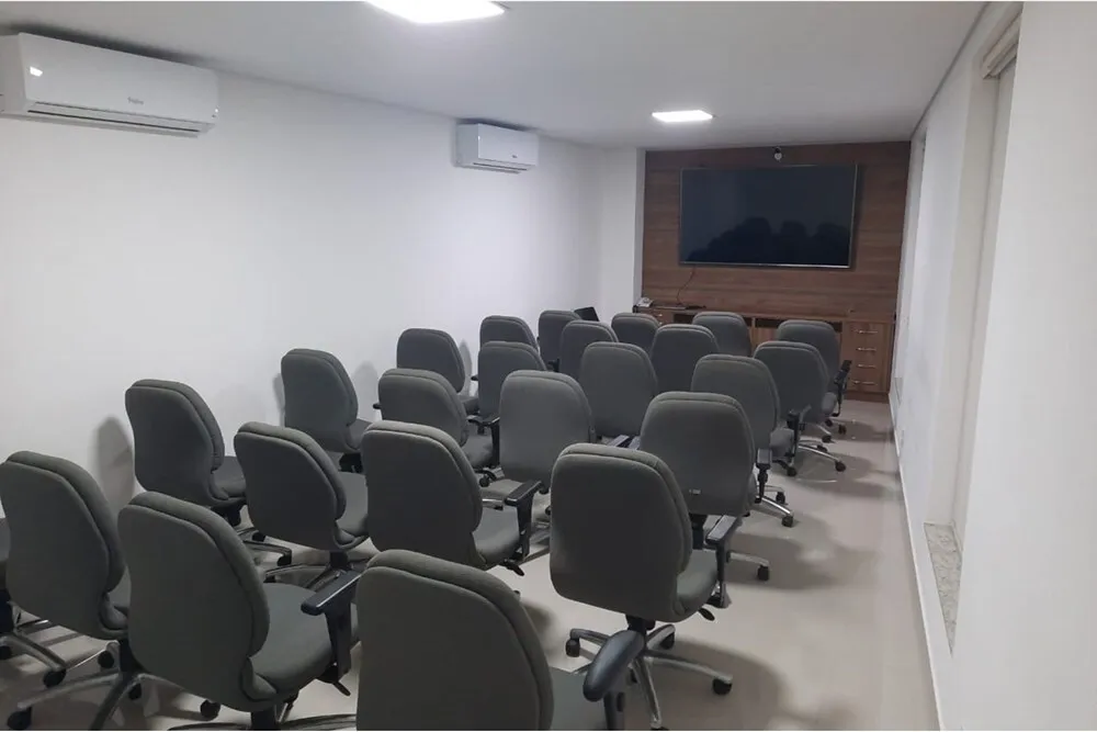 IV 7148 Prédio 601081062-18 - REMAX Lepex Exclusividades IV 7148 Prédio 601081062-18 - REMAX Lepex Exclusividades