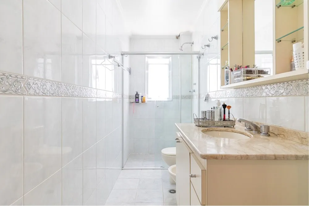HBDI 544 Apto 601081056-23 - REMAX Lepex Exclusividades