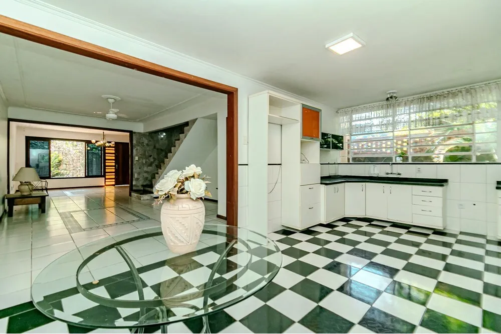 JSPPZ 333 612491036-11 - REMAX Trend Exclusividades JSPPZ 333 612491036-11 - REMAX Trend Exclusividades