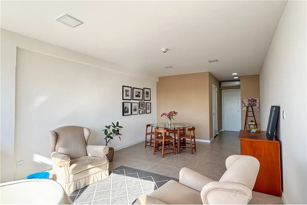 CHPAD 166 Sala 612481060-10 - REMAX Andar de Cima Exclusividades