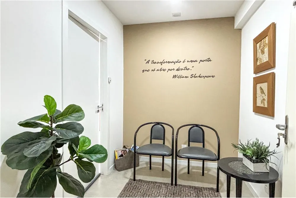 CHPAD 166 Sala 612481060-10 - REMAX Andar de Cima Exclusividades