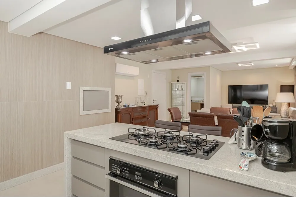 PFV 99 Apto 612481058-21 - REMAX Andar de Cima Exclusividades
