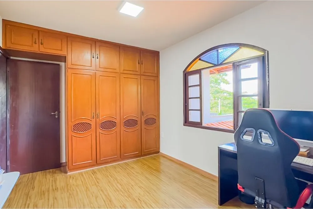 PDMVC 430 610291007-37 - REMAX Capital Park Exclusividades