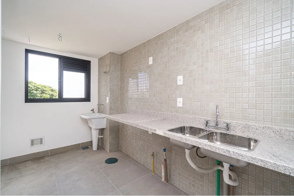MDMC 714 Apto 612481029-145 - REMAX Andar de Cima Exclusividades