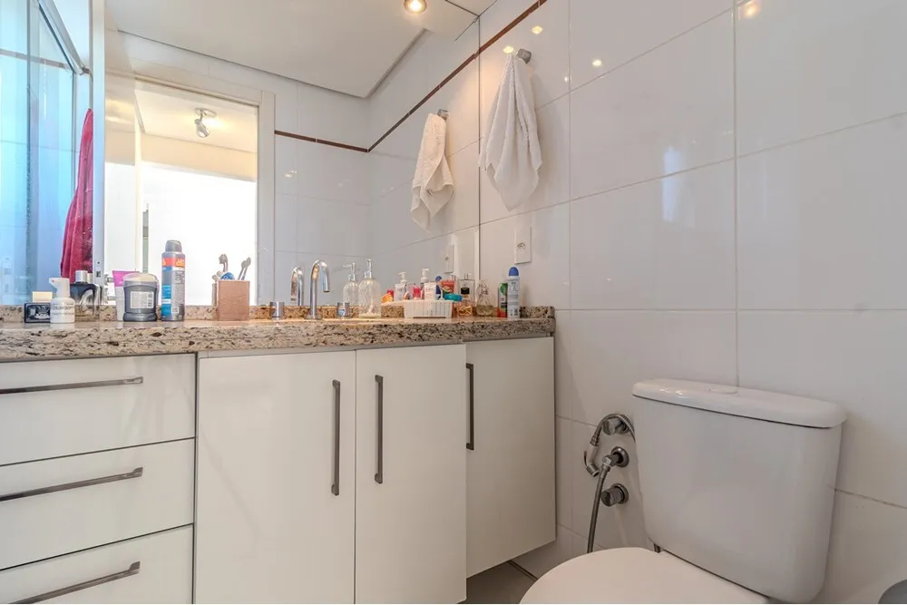SCDE 680 Apto 612481058-22 - REMAX Andar de Cima Exclusividades