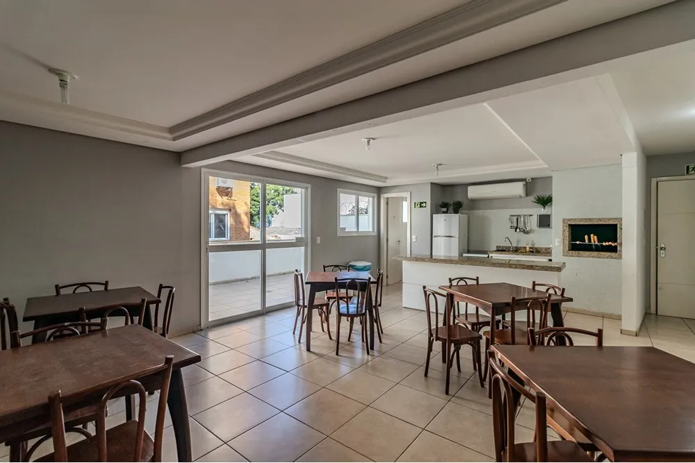 SCDE 680 Apto 612481058-22 - REMAX Andar de Cima Exclusividades