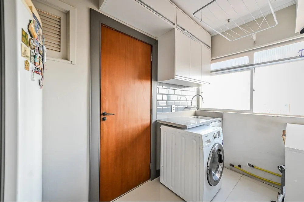 CI 221 Apto 612481066-245 - REMAX Andar de Cima Exclusividades