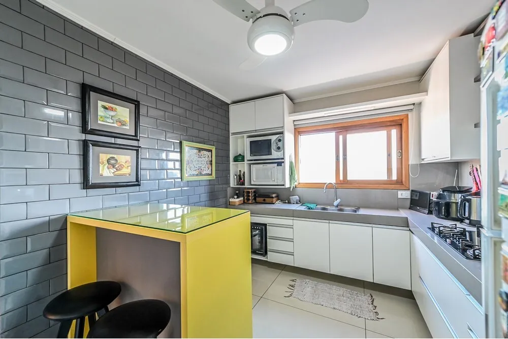 CI 221 Apto 612481066-245 - REMAX Andar de Cima Exclusividades