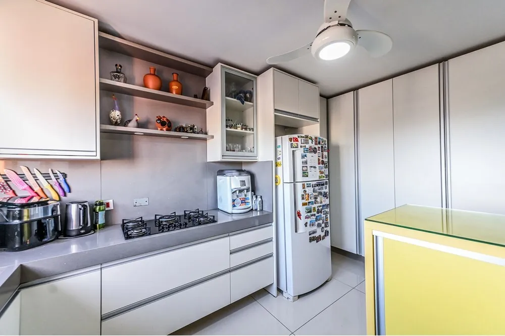 CI 221 Apto 612481066-245 - REMAX Andar de Cima Exclusividades