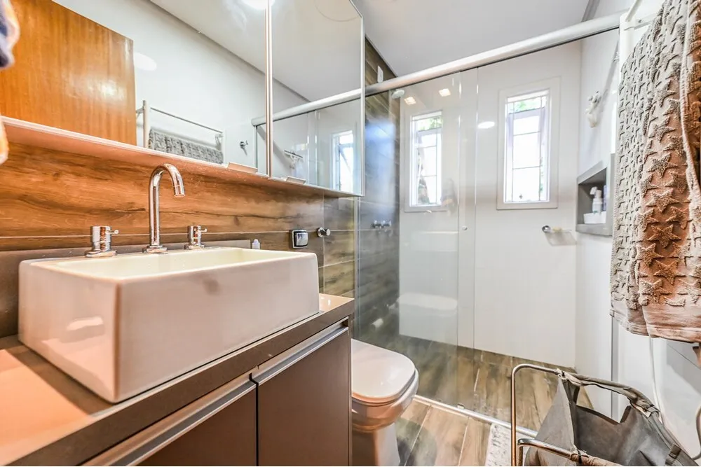 CI 221 Apto 612481066-245 - REMAX Andar de Cima Exclusividades